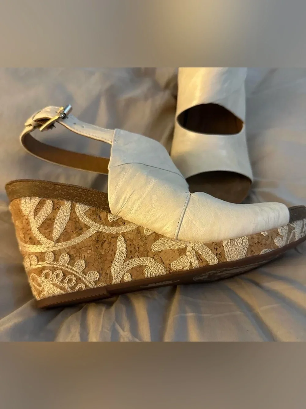Sofft Corrina genuine leather & lace Wedges size 10